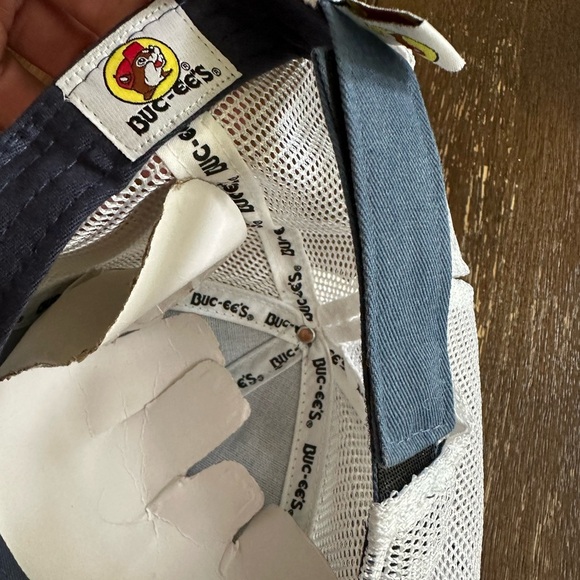 Buc-ee's Flowers with Ponytail Hole Snapback Trucker Hat - Picture 4 of 10